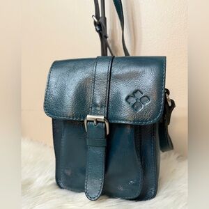 Patricia Nash Cascina Crossbody Bag Blue Coral Leather Purse #P75206. NWOT